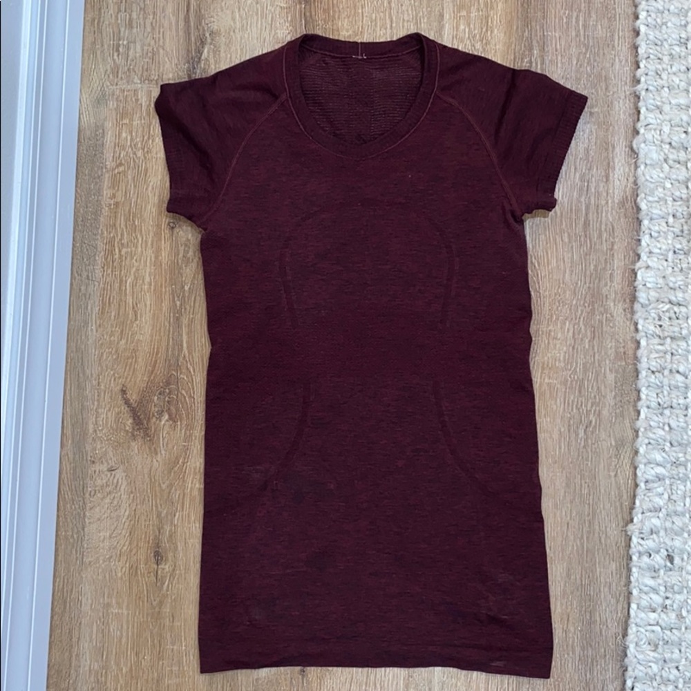 Swiftly Tech short sleeve top